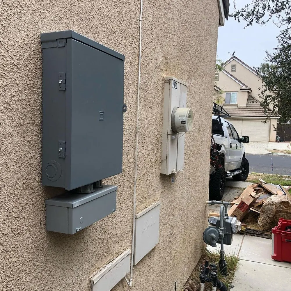 Slide of Hicksville Licensed Electrician