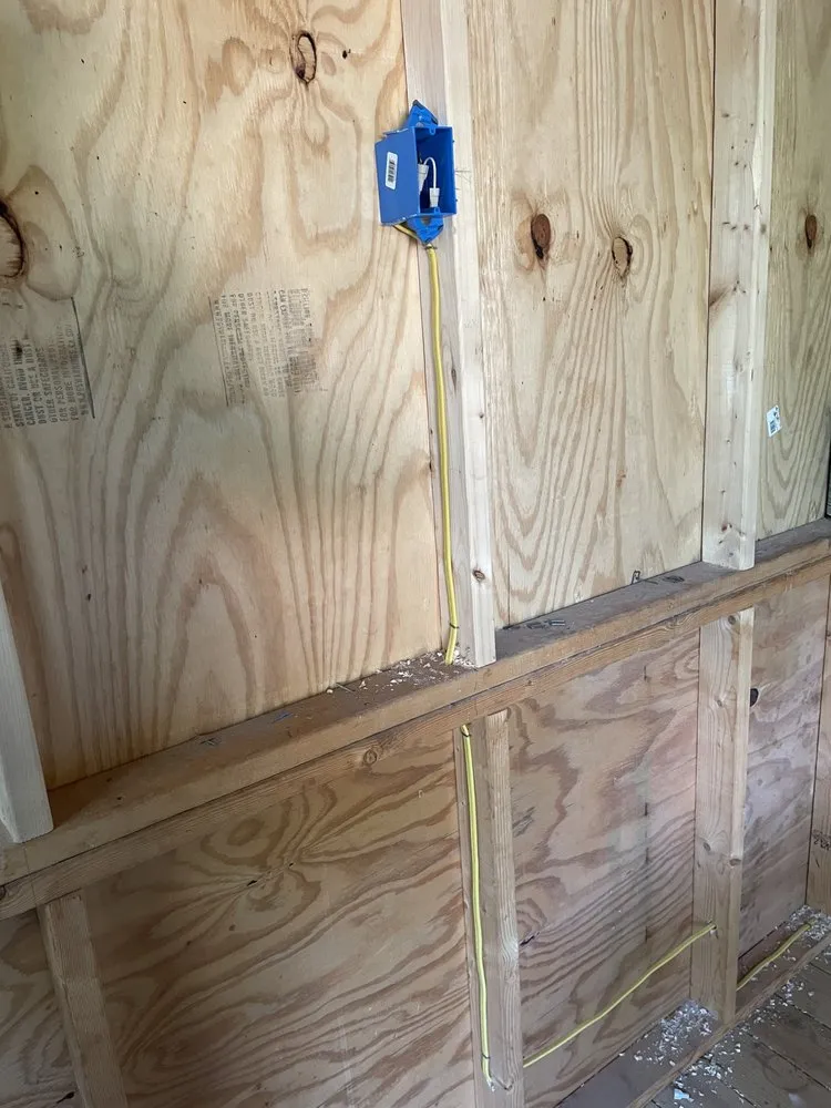 Professional circuit breaker repair experts serving ,  - Hidden Green Leaves