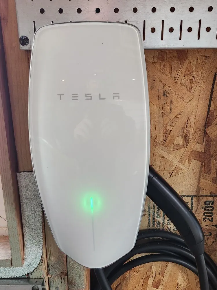 Slide of High Caliber Electrical