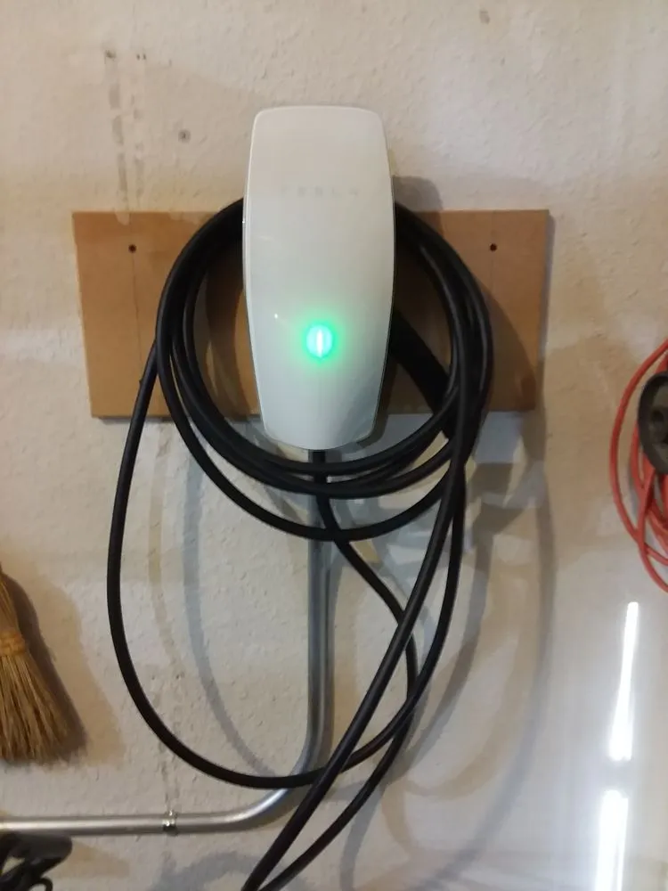 Reliable wiring installation service in , - High End Electric