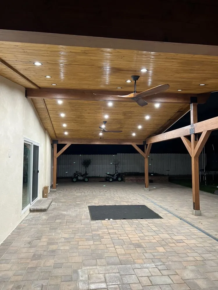 Slide of High End Electrical Svcs