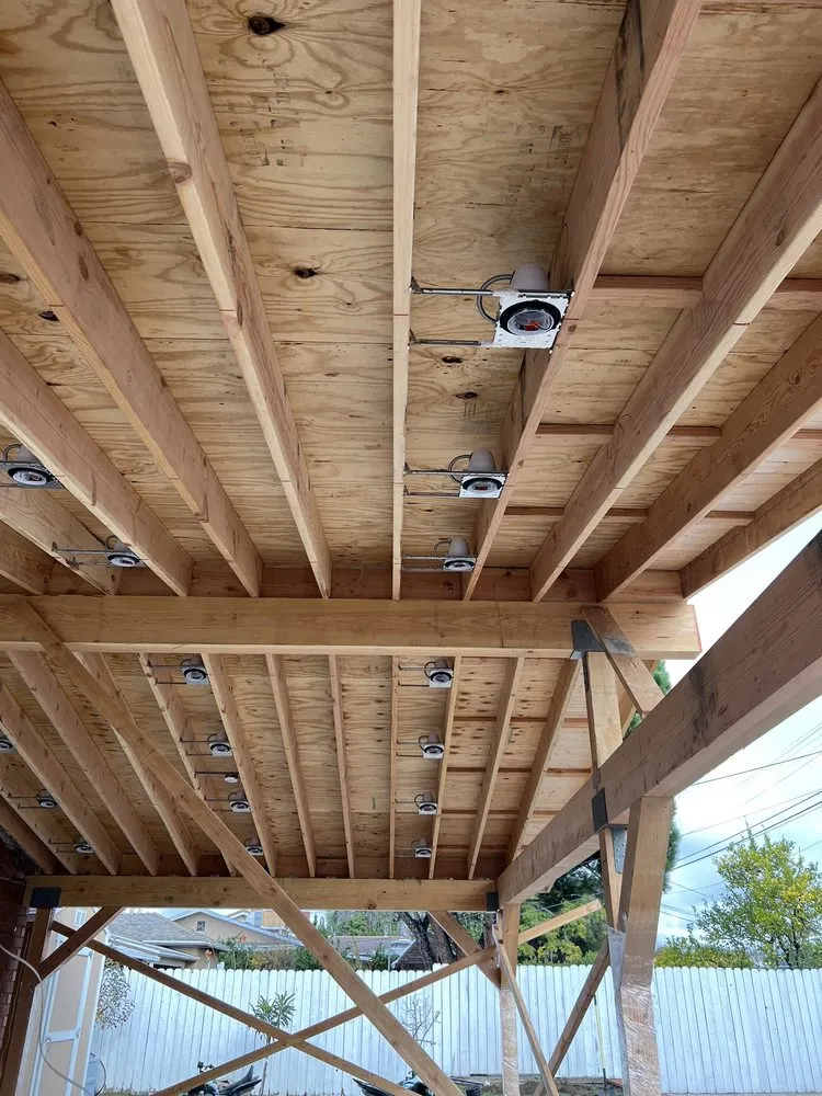 Slide of High End Electrical Svcs