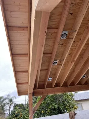 High End Electrical Svcs Logo