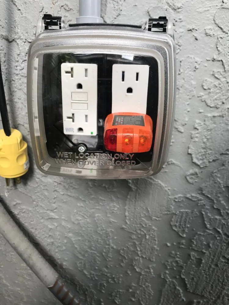 Certified electrical service for homes in emergency electrical service, by