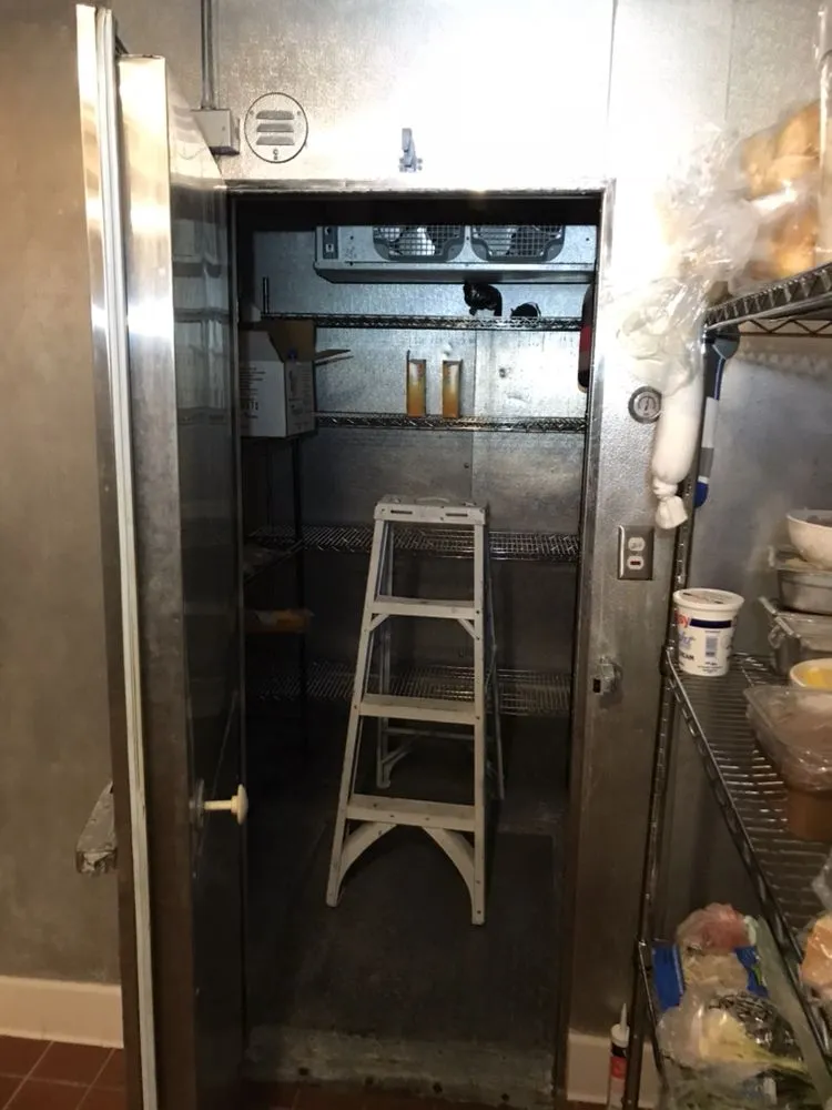 Licensed electrical service for homes in wiring installation, by