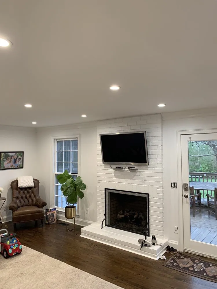 Emergency emergency electrical service in College Grove, TN by Higher Calling Electric