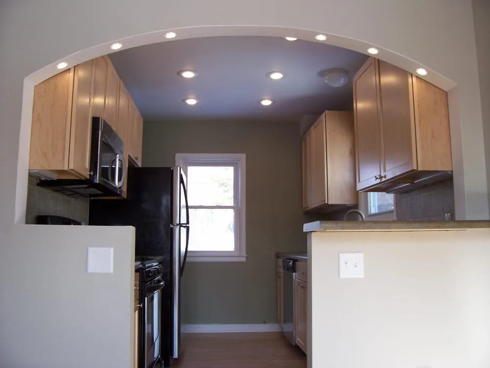 Slide of Highleg Electric