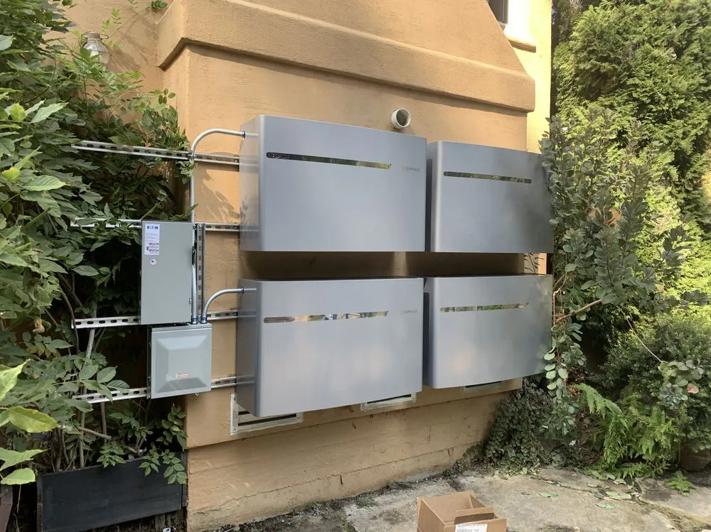 Certified electrician providing circuit breaker repair in ,