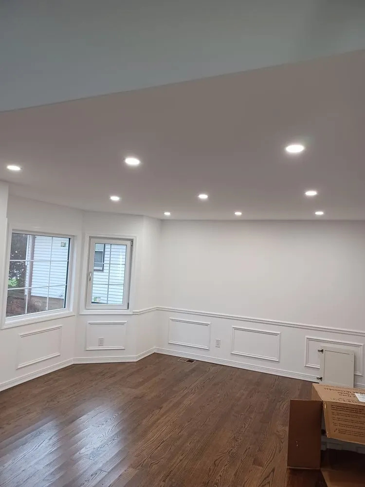 Slide of Hightop Electric