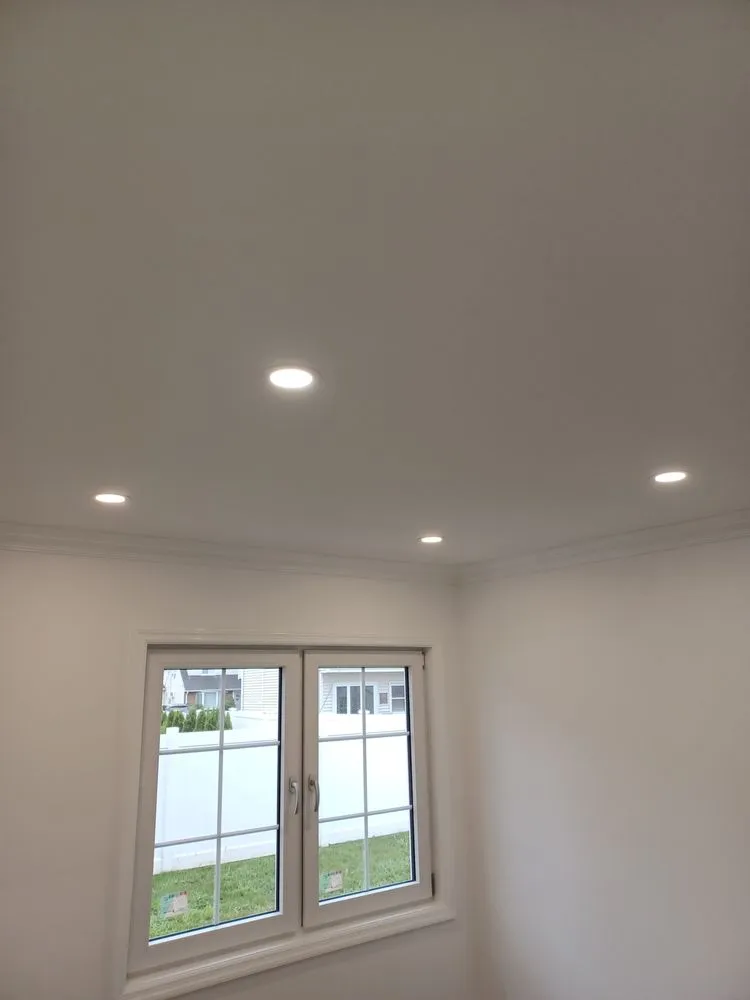 Slide of Hightop Electric