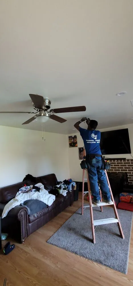 Slide of Hilite Electric