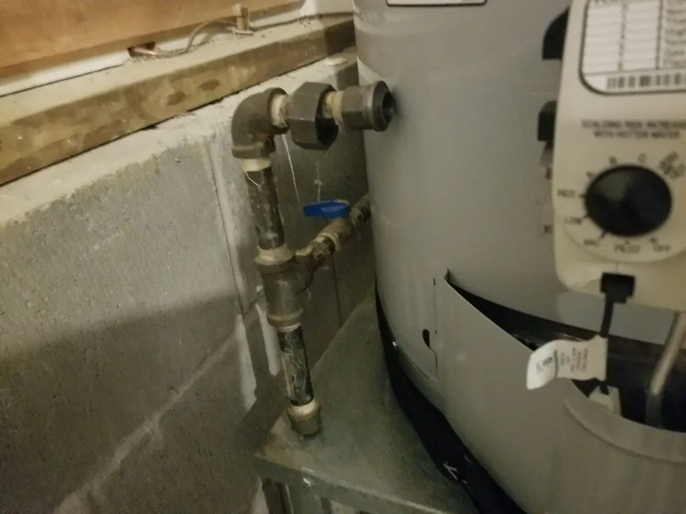 Reliable electrician providing electrical repair in , 