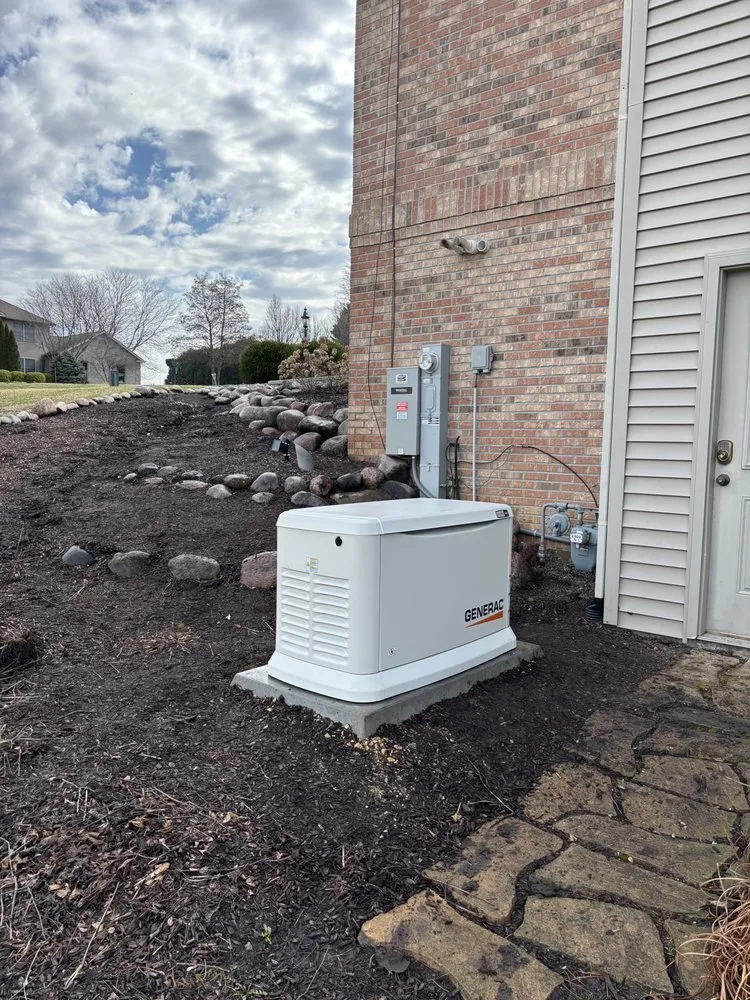 Emergency electrician providing circuit breaker repair in Franklin Grove, IL - Hilliker Electric