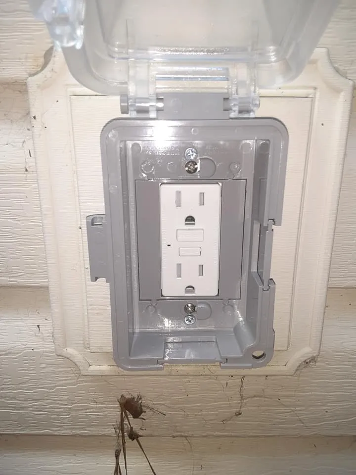 Slide of Hillside 24 Hour Electrician