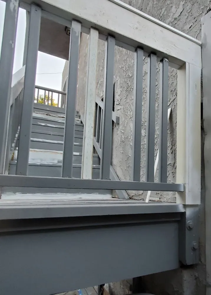 Slide of His Hands Handyman