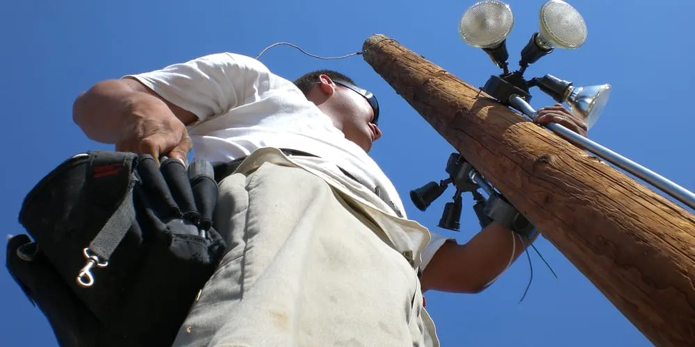 Affordable circuit breaker repair service in ,  - Hit The Lights Electric Inc.