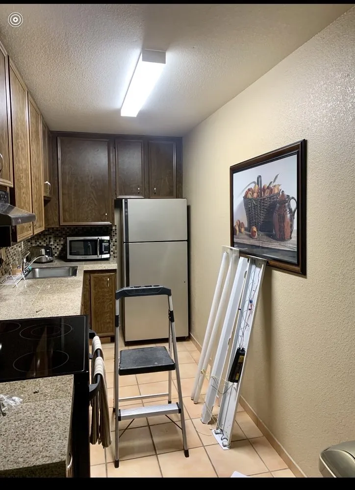 Slide of HL Electric