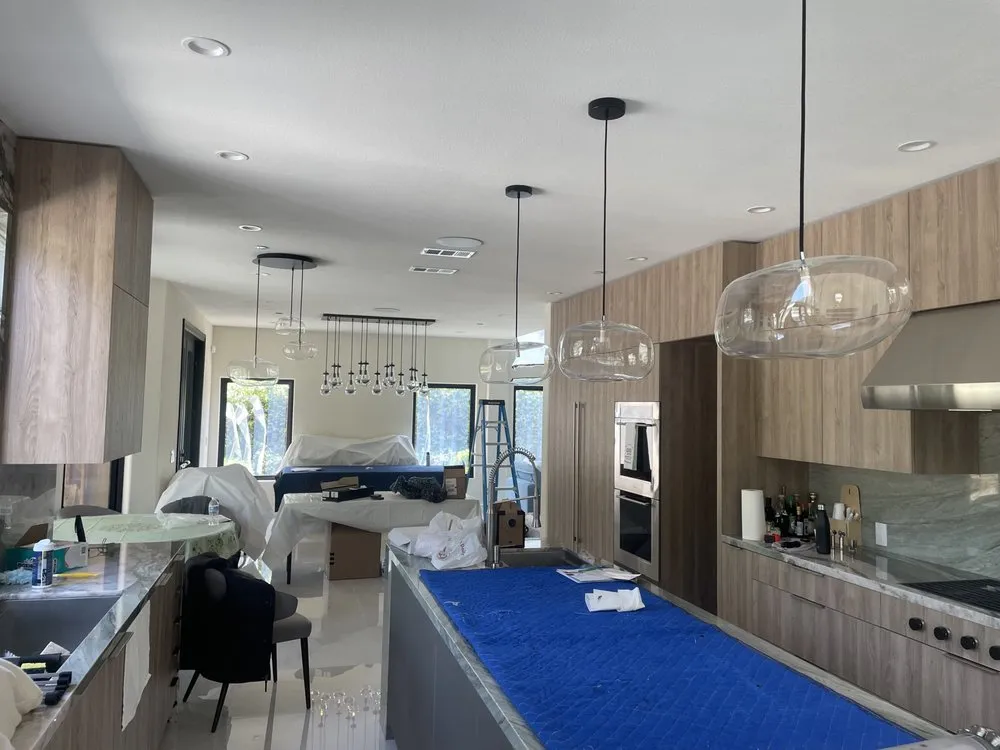 Emergency lighting installation experts serving San Fernando Valley, CA - HM Electric