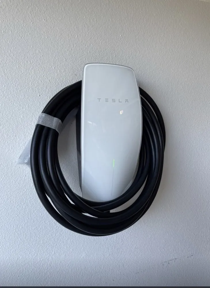 Emergency outlet and switch repair experts serving San Fernando Valley, CA - HM Electric