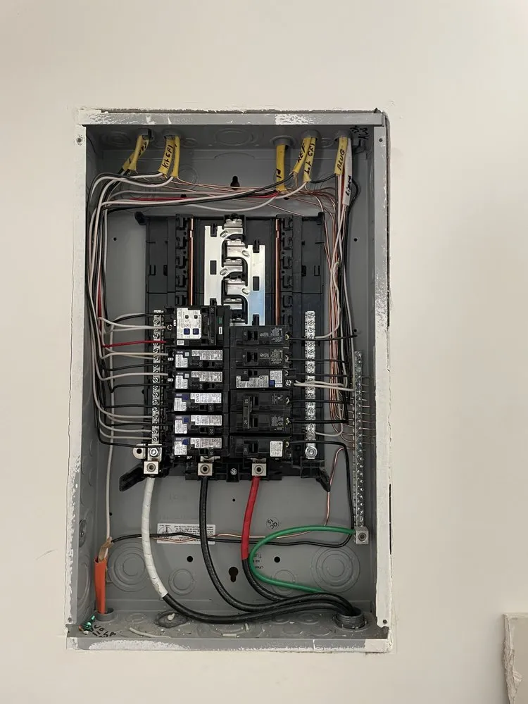 Professional electrician providing outlet and switch repair in San Fernando Valley, CA - HM Electric