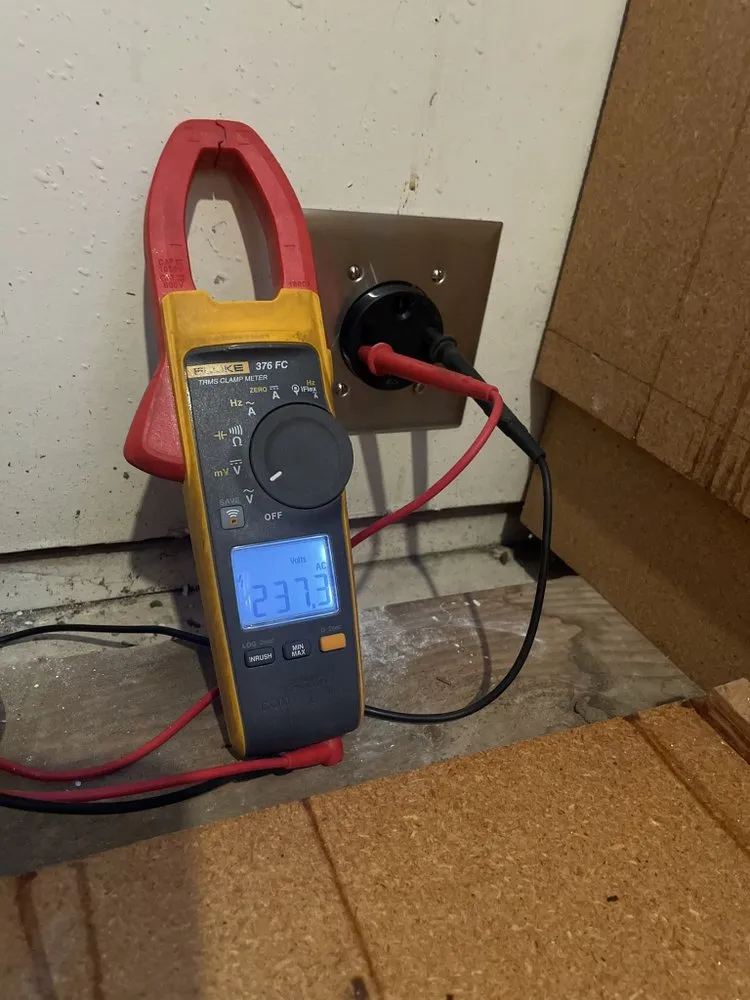 Slide of HM Electrical Solutions