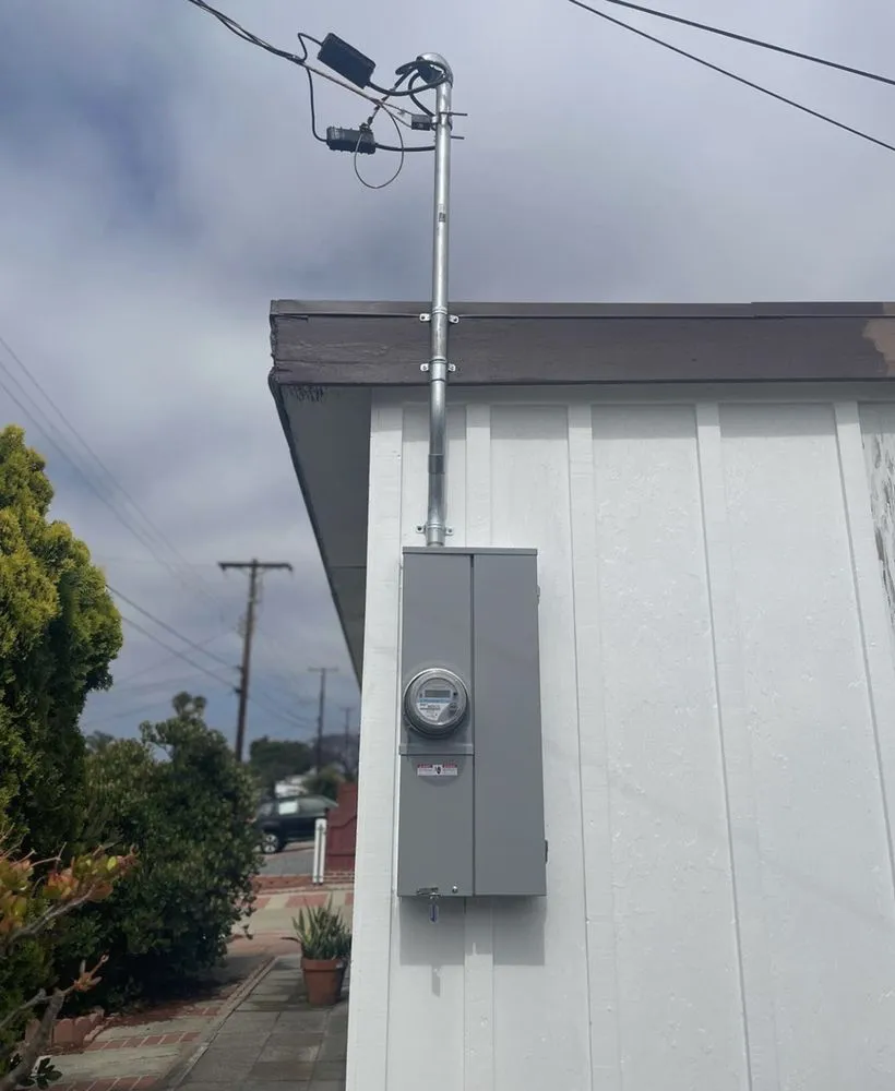 Slide of HM Electrical Solutions