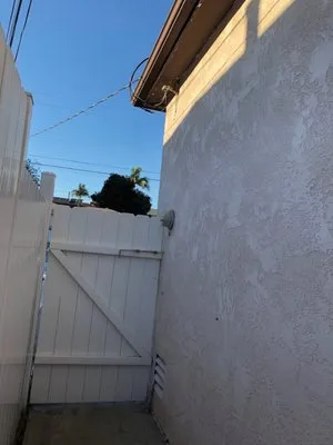 HM Electrical Solutions Logo