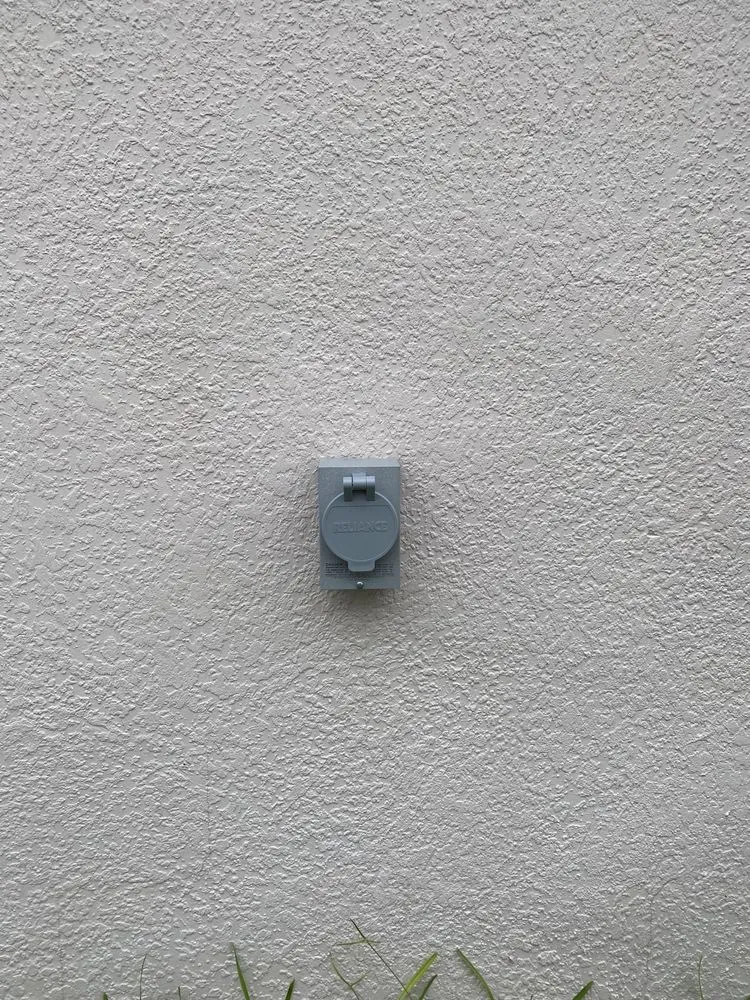 Slide of H&M Electrical Wiring Pro