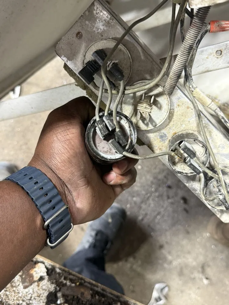 Slide of Hodge's Electrical