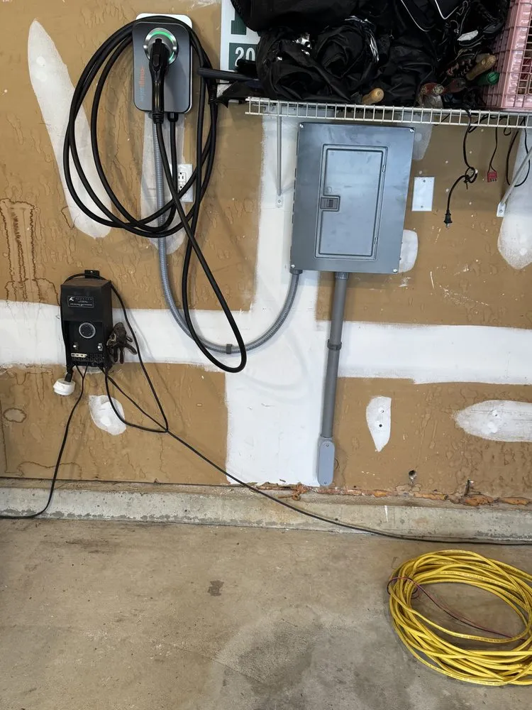 Certified electrician providing electrical repair in Pittstown, NJ - Hoff’s Electrical Services II