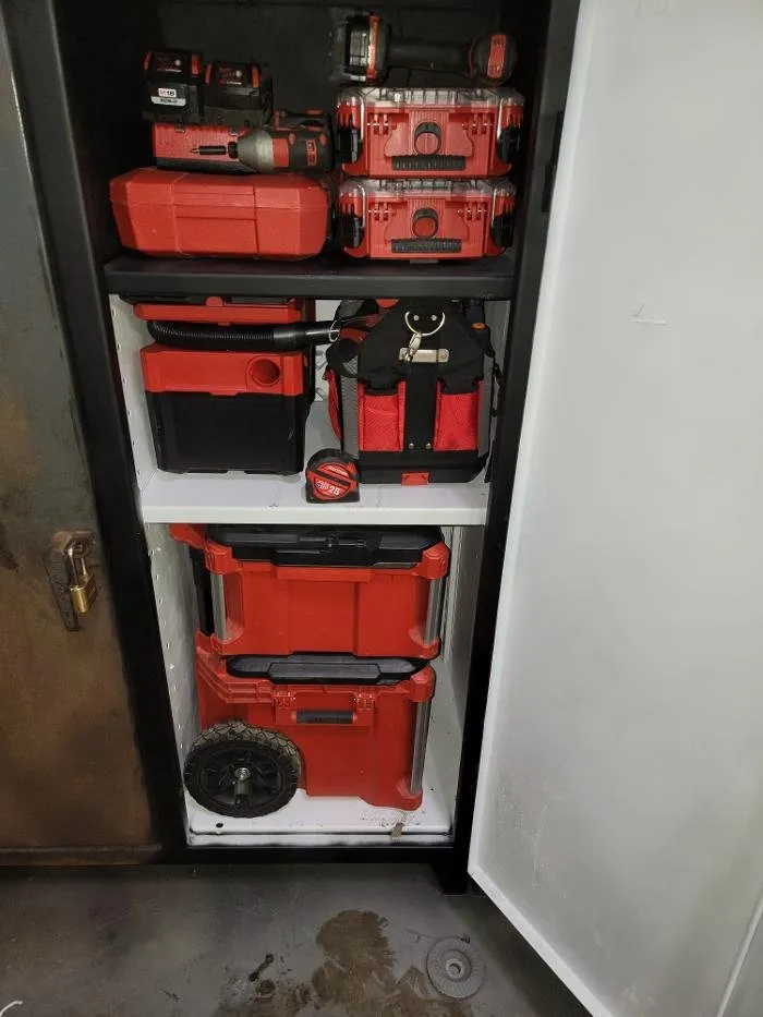 Slide of Hollander Home Improvements