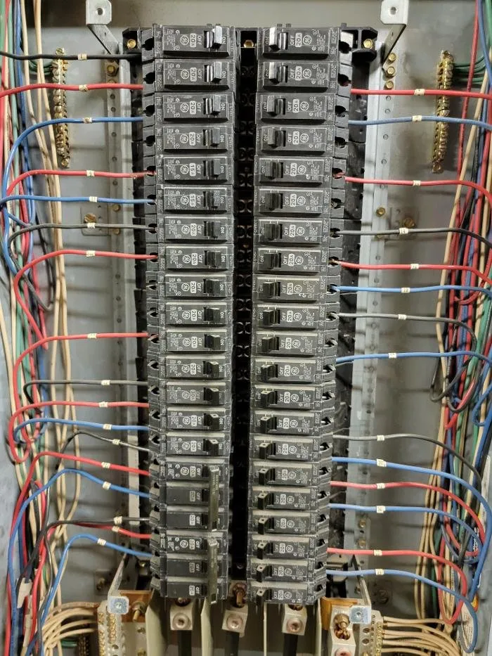 Slide of Hollander Home Improvements