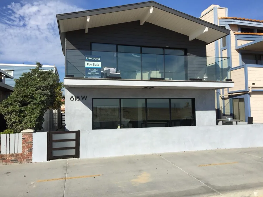 Slide of Hollander Homes