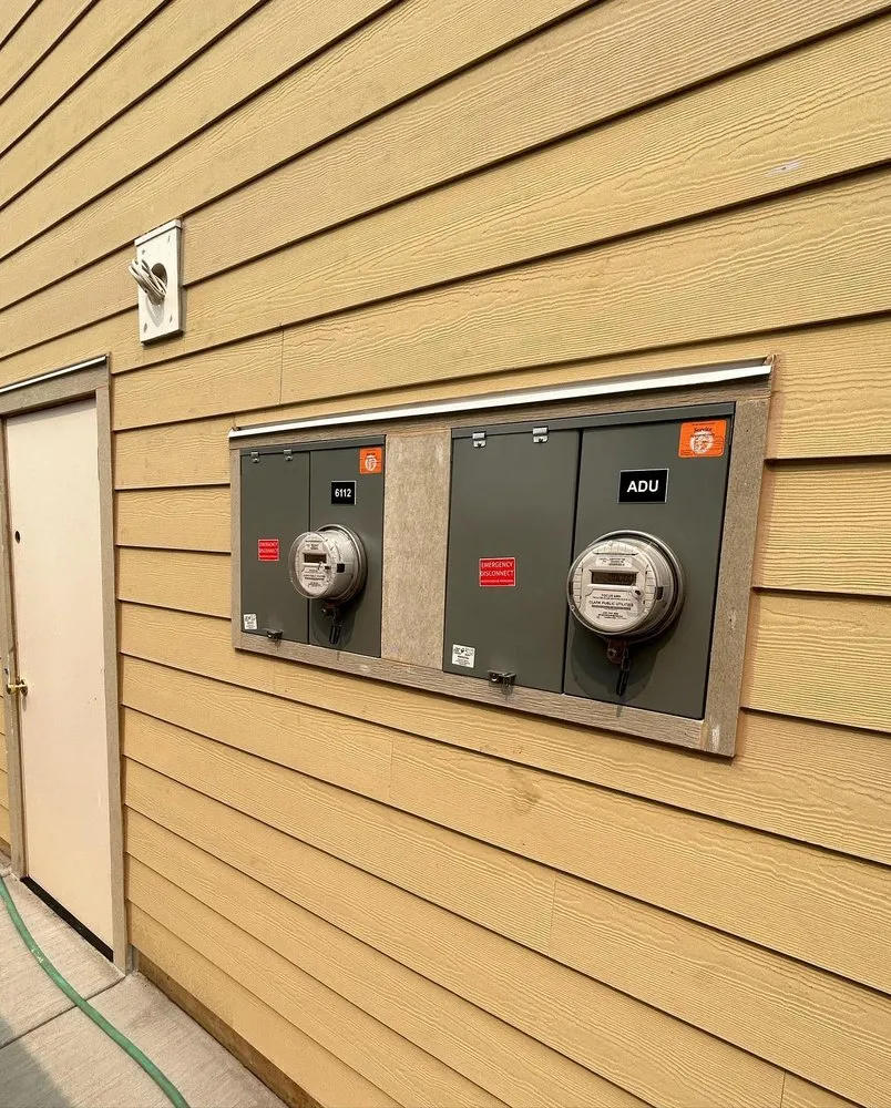 Slide of Hollywood Master Electrician