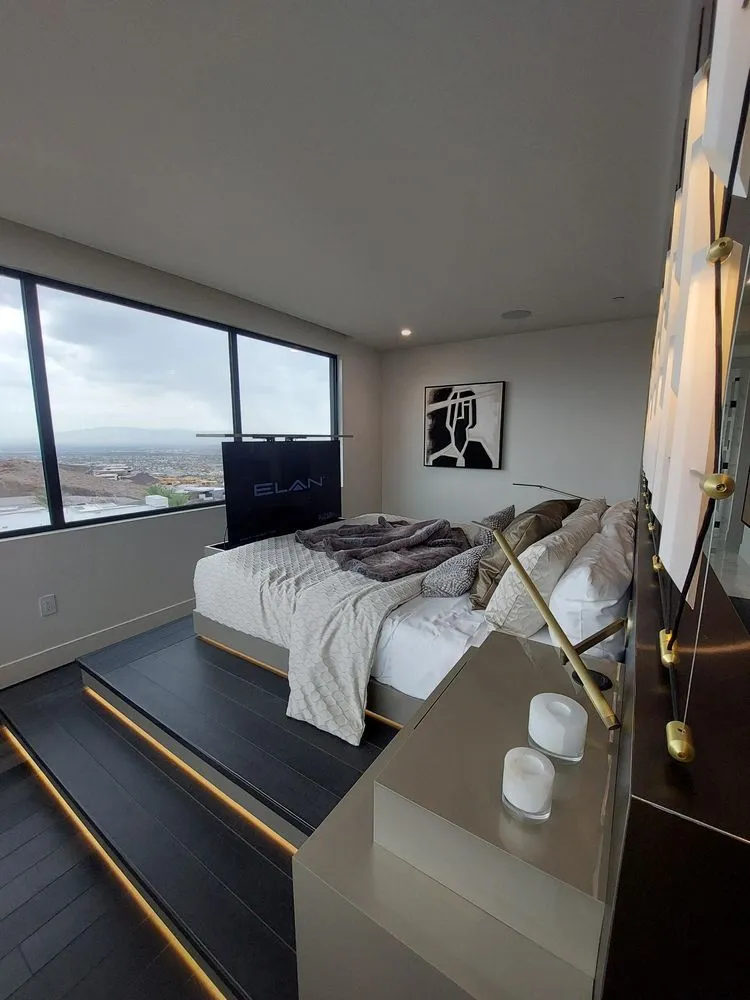 Slide of Holm Electric