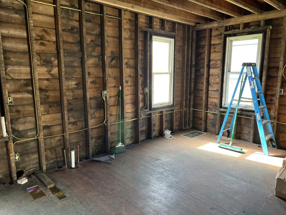 Slide of Holmes Electric