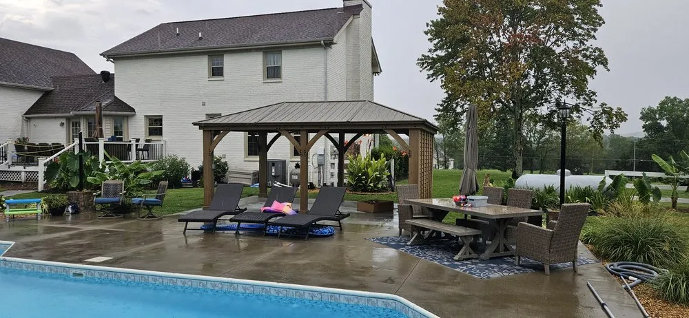 Slide of Holt Diversified