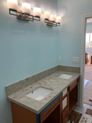 Home & Business Remodel Logo