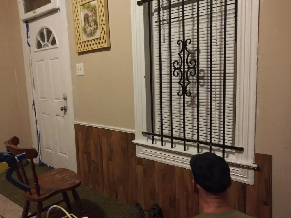 Emergency circuit breaker repair in ,  by Home Modernizers