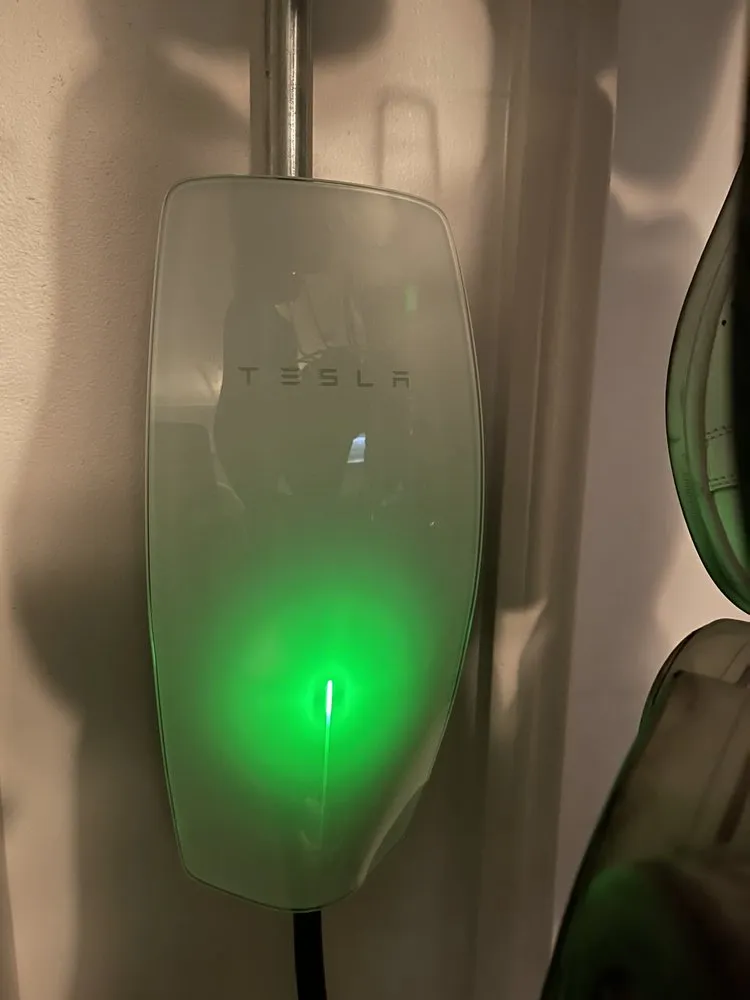 Slide of Home Networks, Electric & Solar, Inc