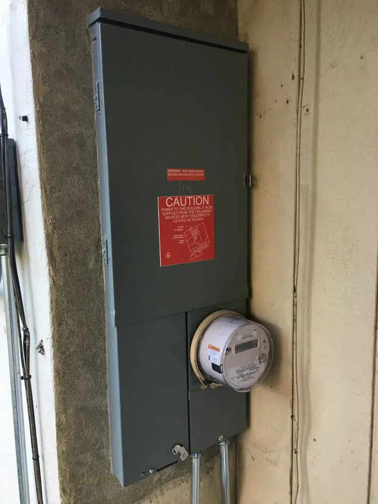 Certified outlet and switch repair experts serving ,  - Home Networks, Electric & Solar, Inc.