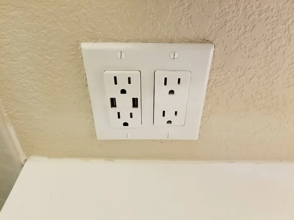 Slide of Homebodies - Total Home Repair