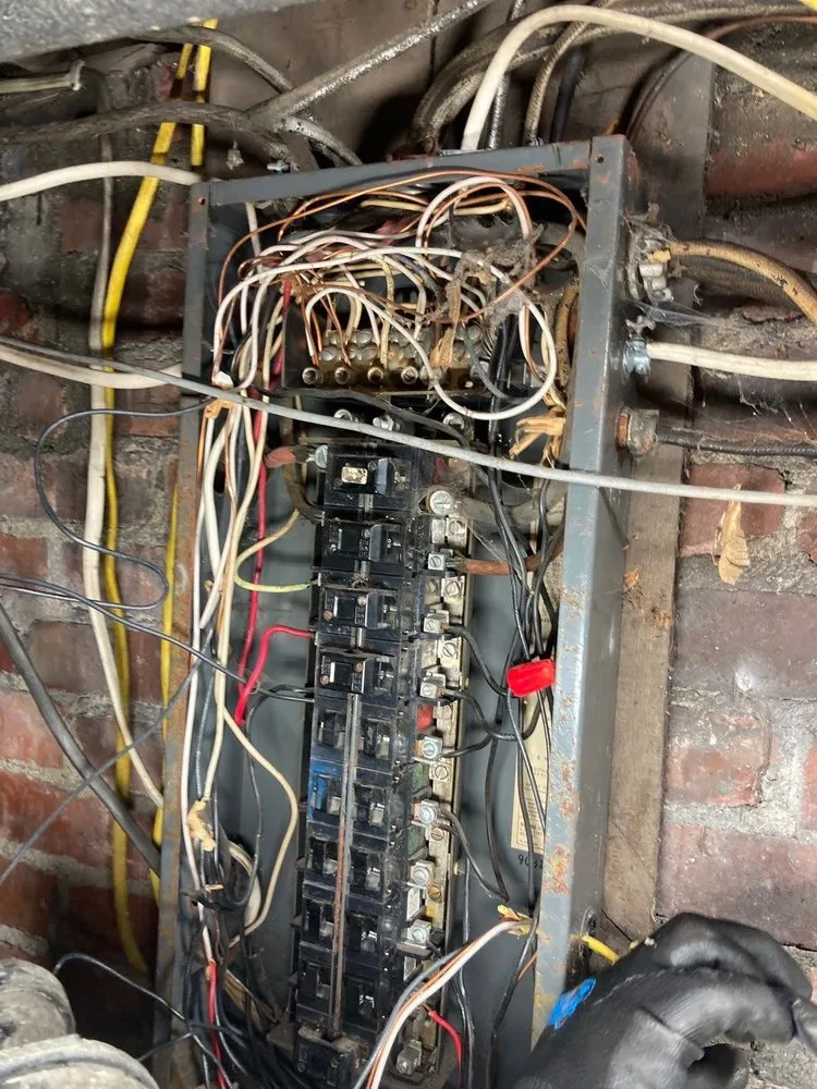 Licensed panel upgrade service in Colfax, IN - HOMElectric