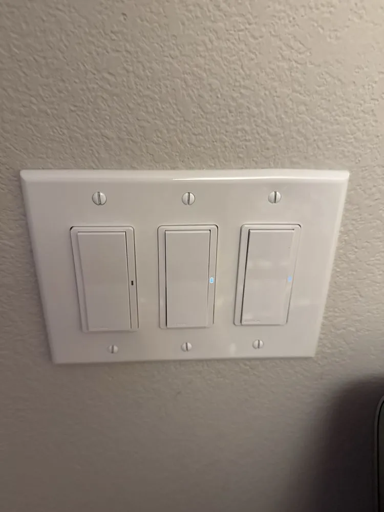 Emergency wiring installation experts serving ,  - HomeTek Electric & Automation