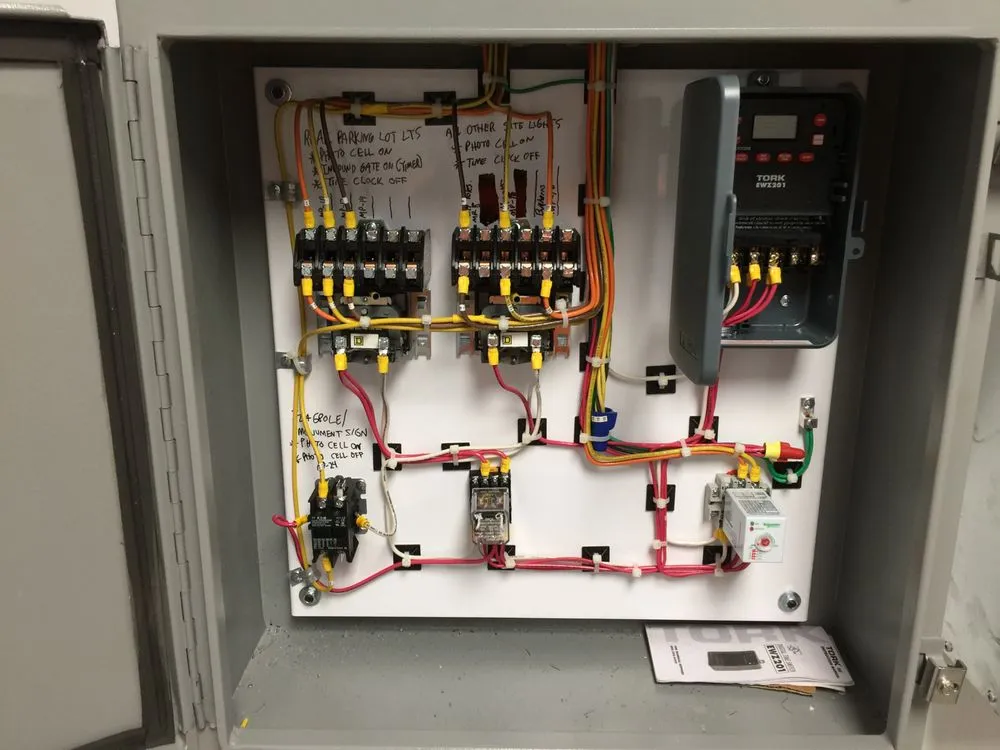 Slide of Hometown Electrical