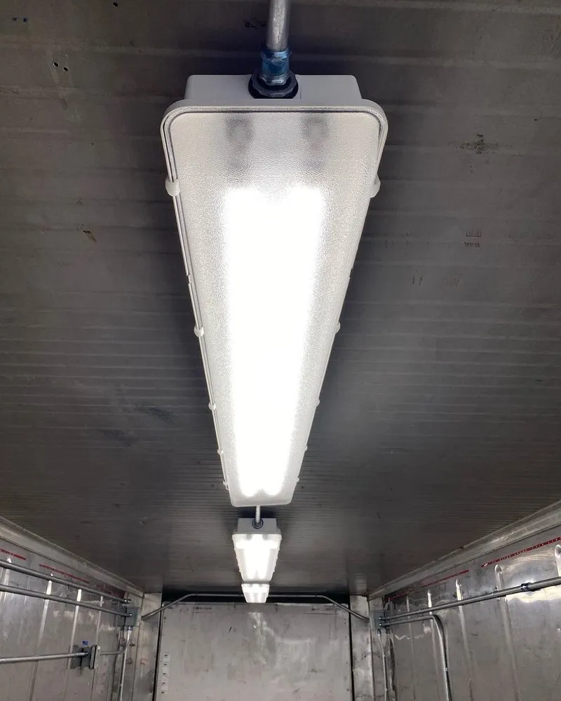 Slide of Hook Emergency Electrician