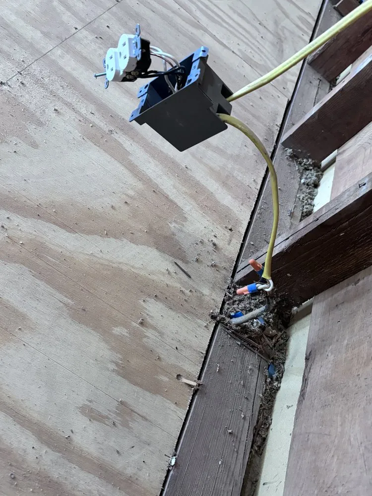 Slide of Hooked Up Electric