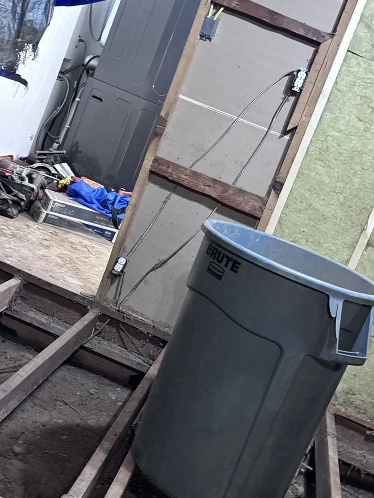 Slide of Hooked Up Electric