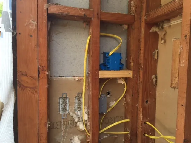 Slide of Hook'em Up Electric