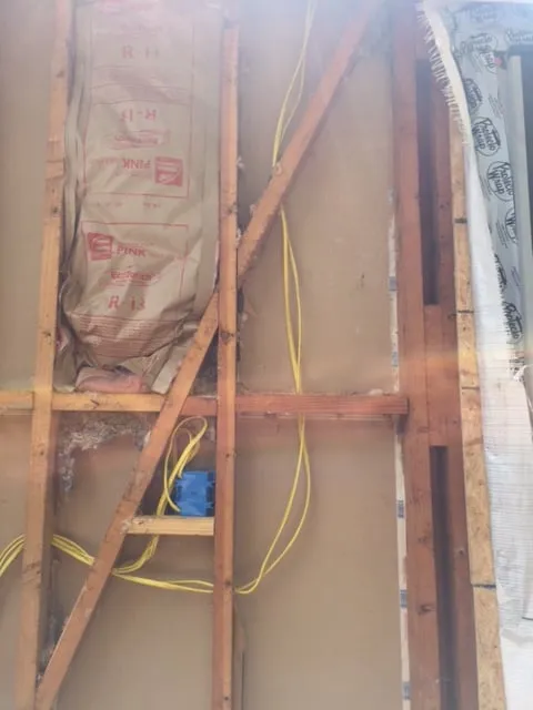 Slide of Hook'em Up Electric